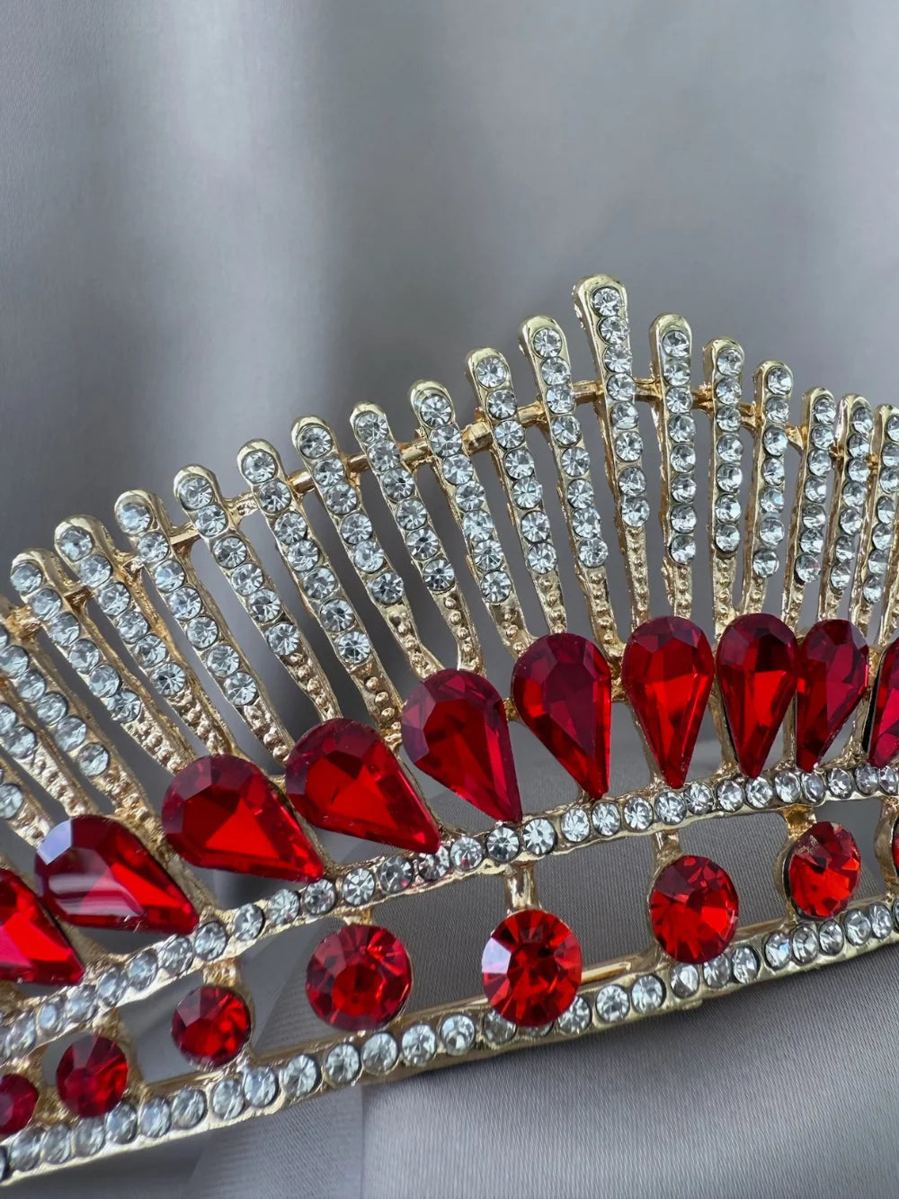 Corona Sol de Reinas – Roja