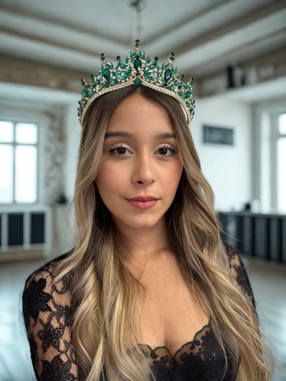 Corona Trono Celestial – Verde Esmeralda