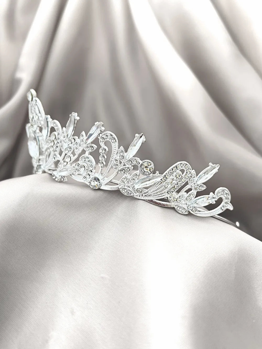 Tiara Encanto Nocturno – Cristal