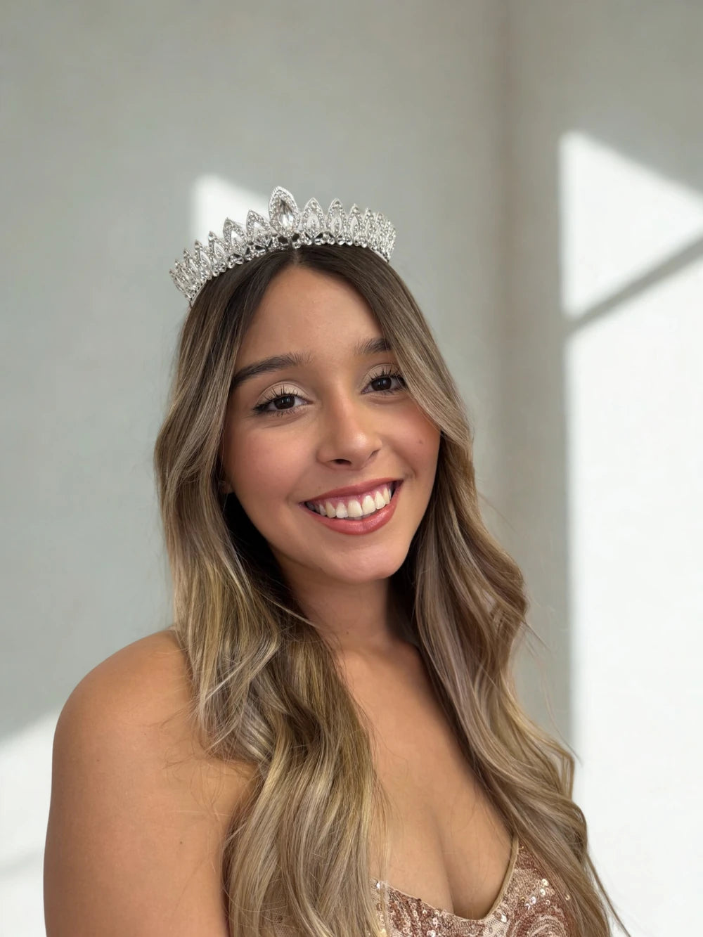 Tiara Luz Serena