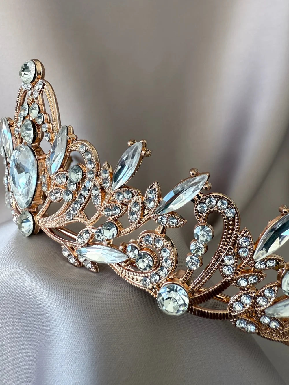 Tiara Encanto Nocturno – Oro