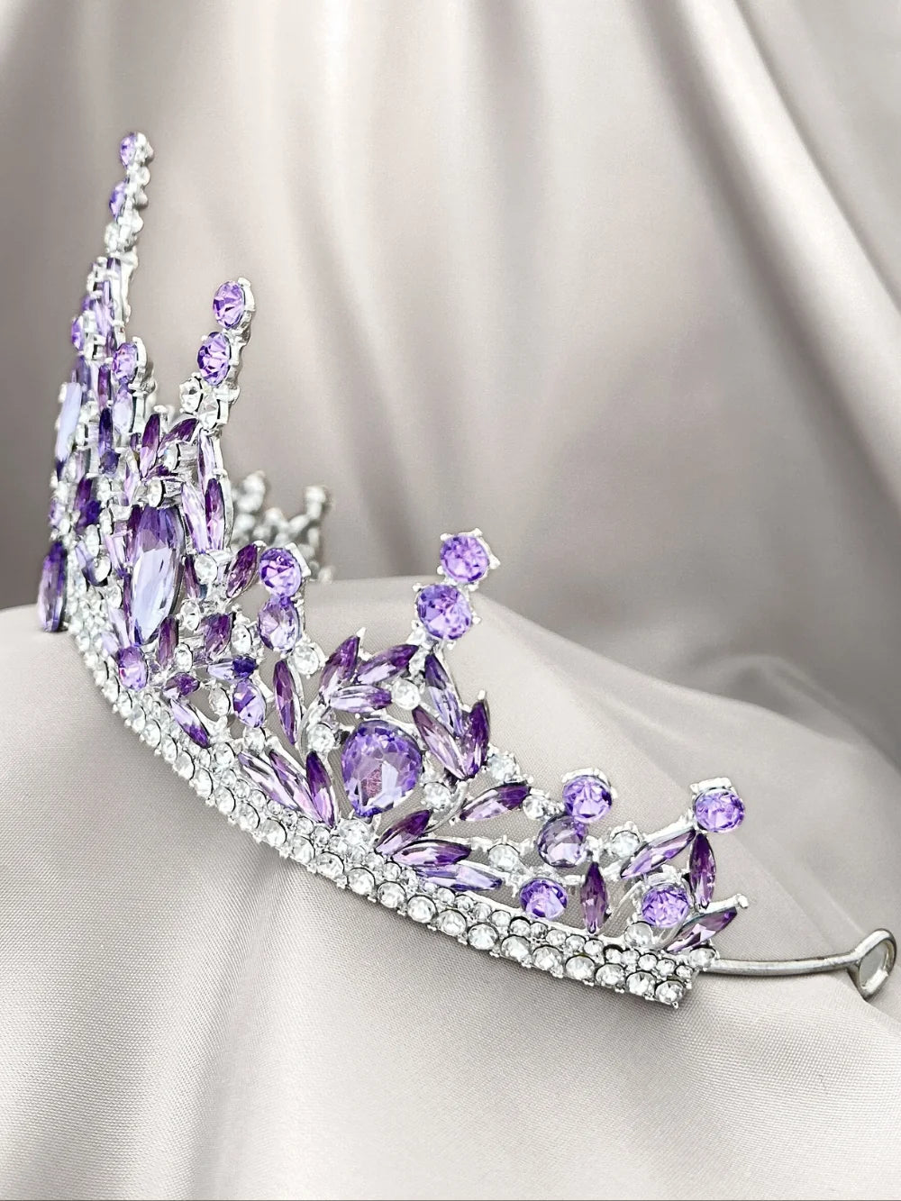 Corona Trono Celestial – Lila Boreal