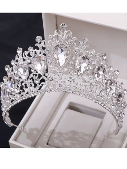 Corona Emperatriz de Cristal Plateada