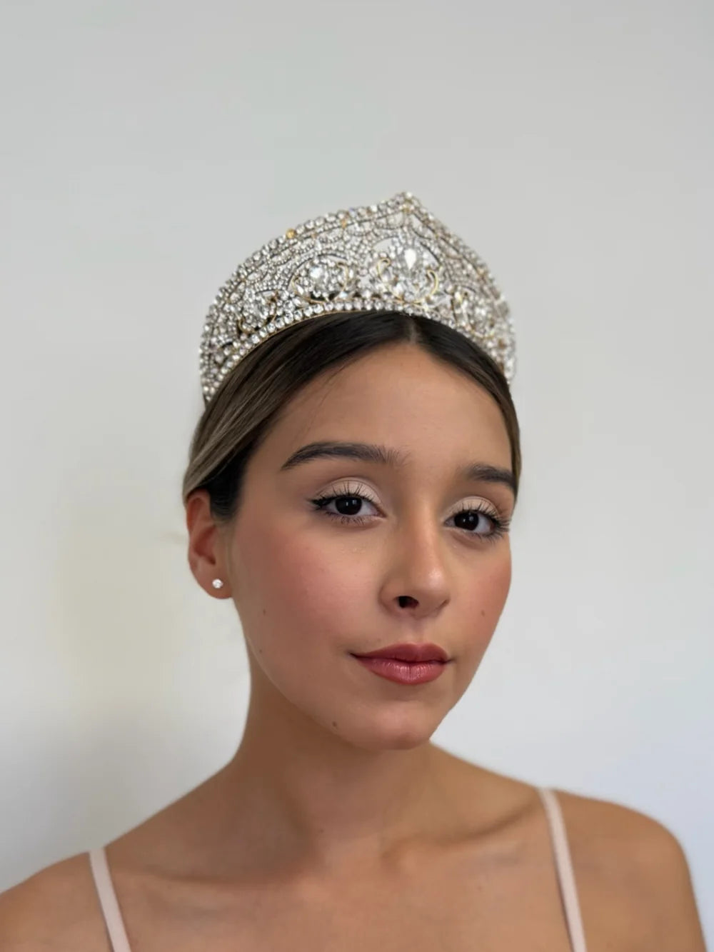 Corona Imperio Eterno – Elegancia que impacta