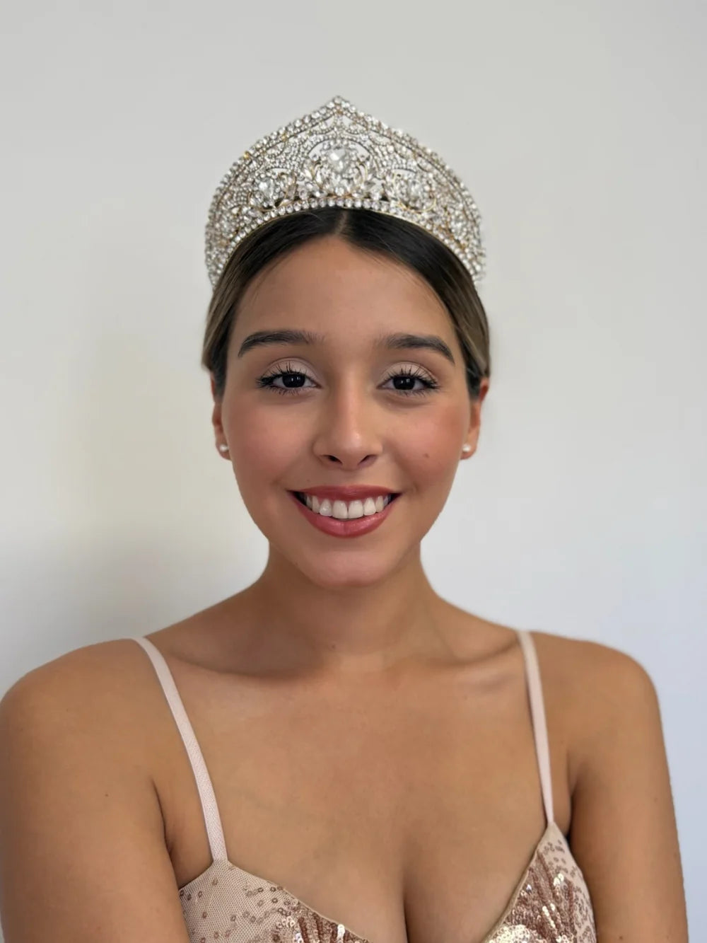 Corona Imperio Eterno – Elegancia que impacta